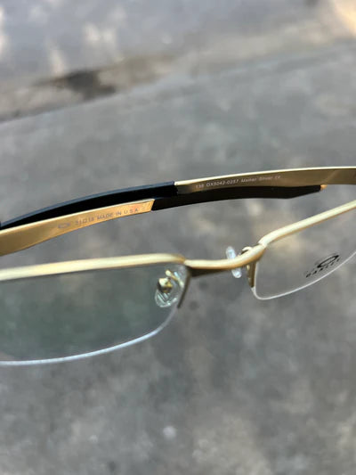 Vilão Descanso Dourada