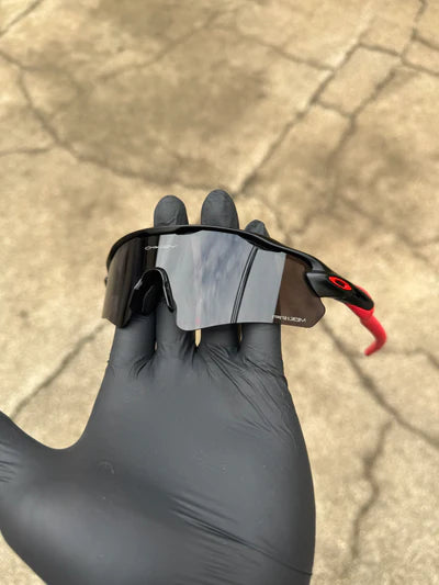 Radar Ev Black Ducati Thieves