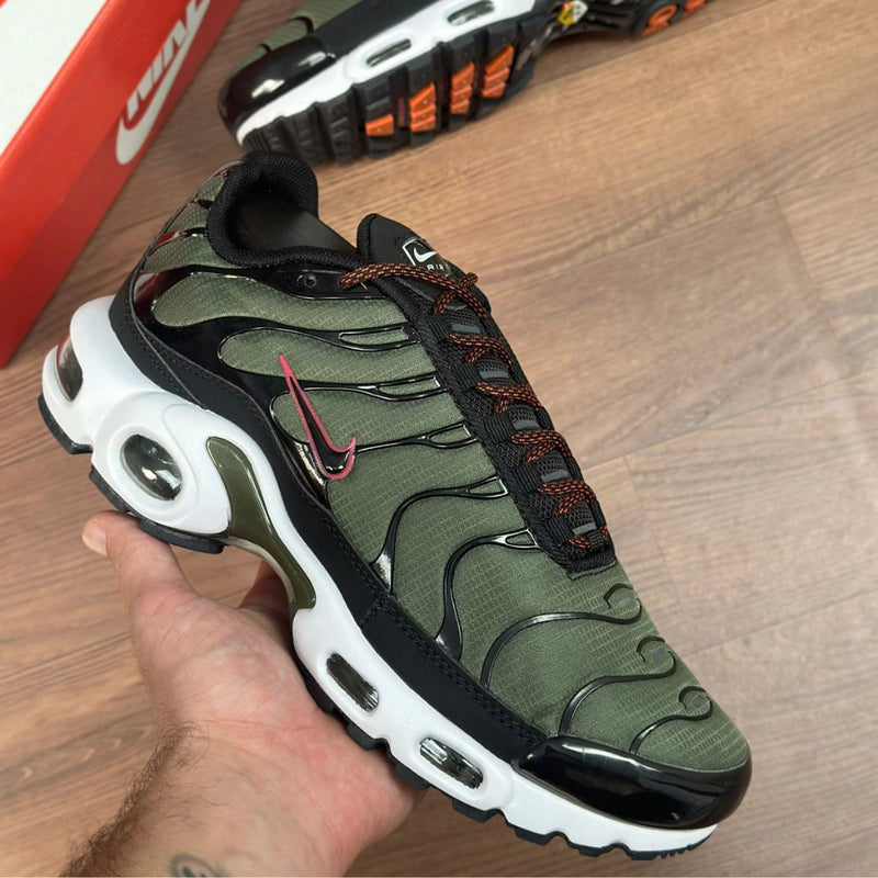 Nike Air Max Tn Plus Preto/Verde