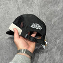 BONÉ FIVE PANEL TRIPSIDE “TAG” - PRETO/CREME