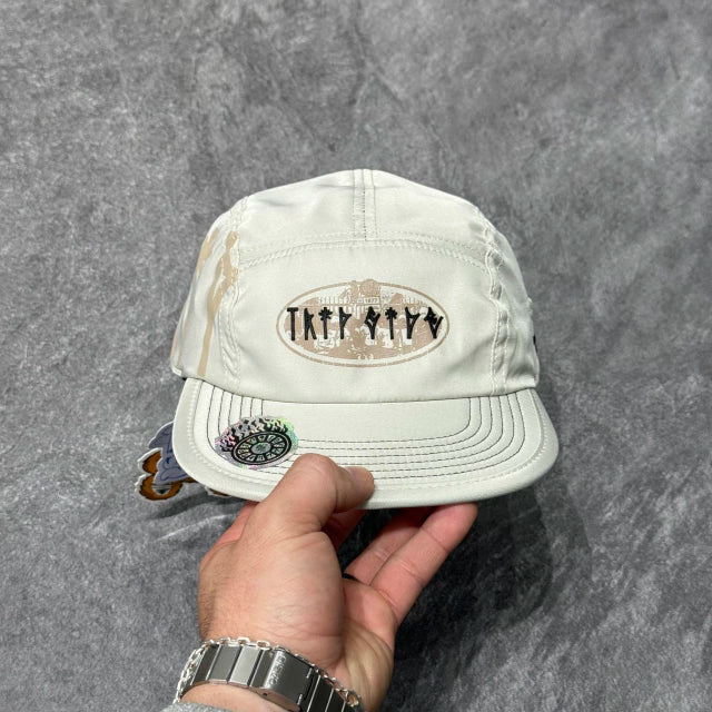 BONÉ FIVE PANEL TRIPSIDE “TAG WORLD” - BEGE