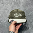 BONÉ FIVE PANEL TRIPSIDE “TAG” - MARROM