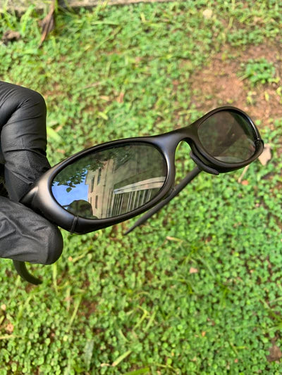 Mag Four S Carbon Black