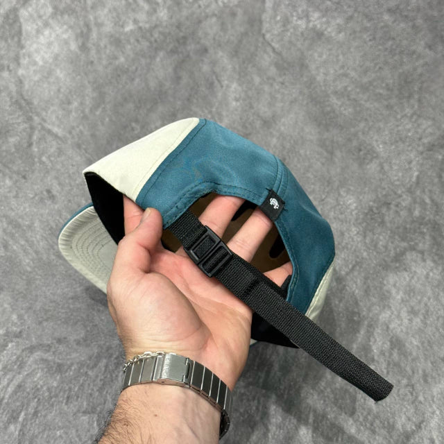 BONÉ FIVE PANEL ANTH CO TAG - VERDE/CREME