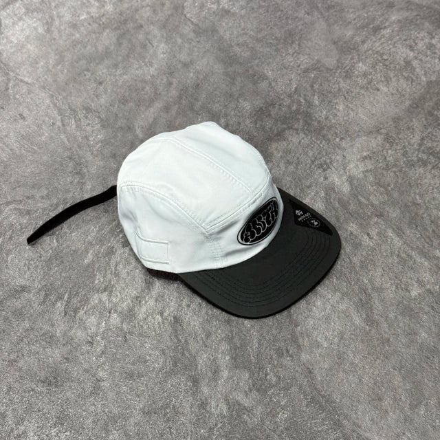 BONÉ FIVE PANEL ANTH CO FORTUNE - BRANCO/PRETO