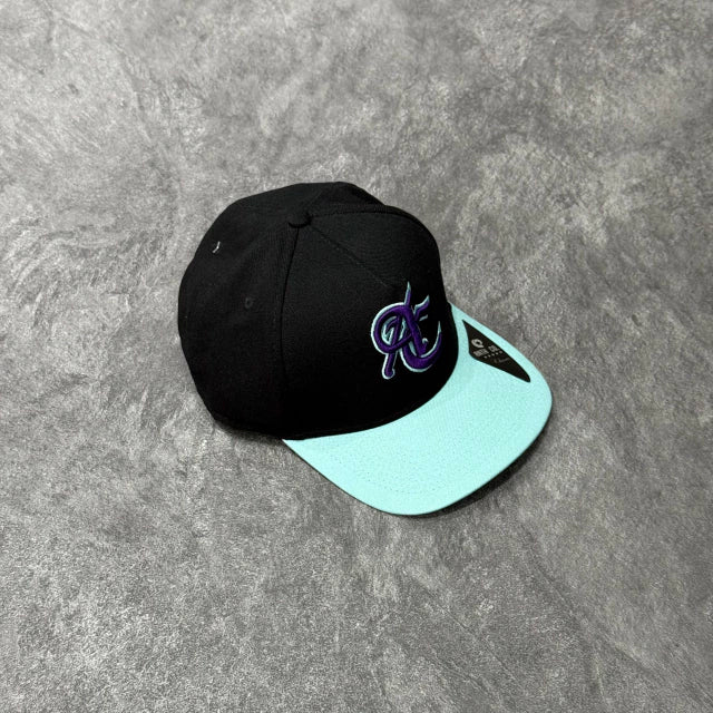 BONÉ ABA CURVA BEISEBOL ANTH CO - PRETO/AZUL