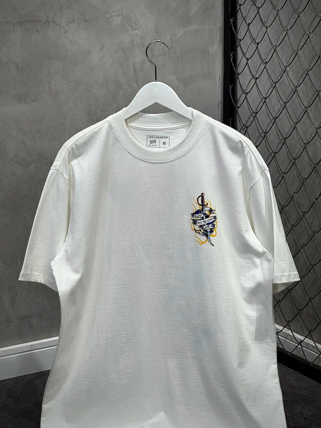 CAMISETA BLUNT PREMIUM “BRAVE” - OFF WHITE