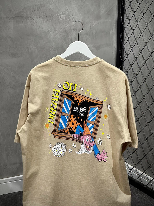 CAMISETA BLUNT REGULAR “DREAMS” - HOMUS