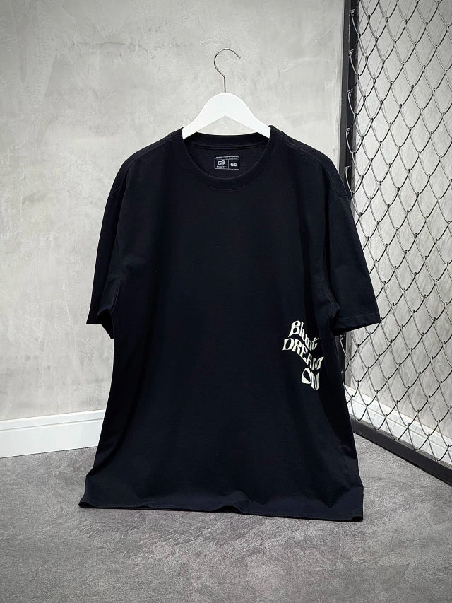 CAMISETA BLUNT REGULAR “DREAMS” - PRETA