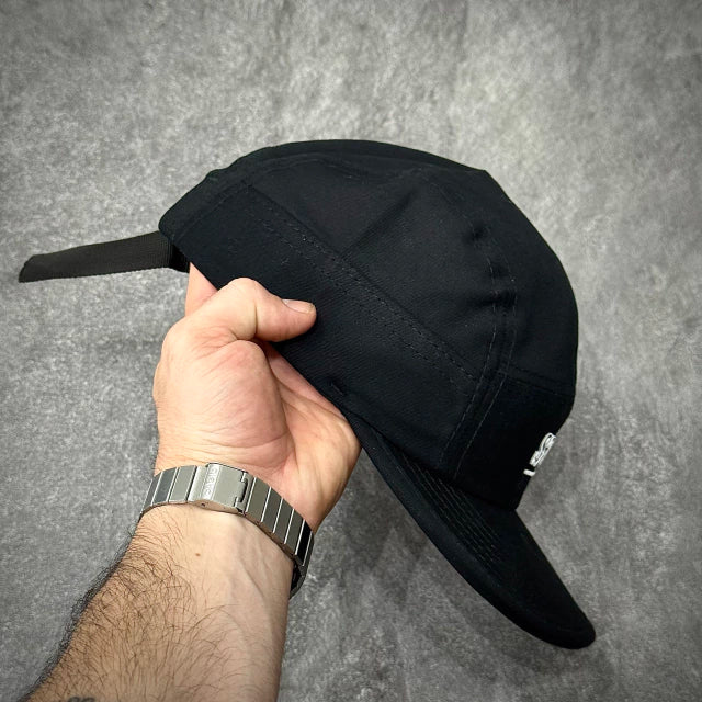 BONÉ STRANGER FIVE PANEL CRY NOW - PRETO