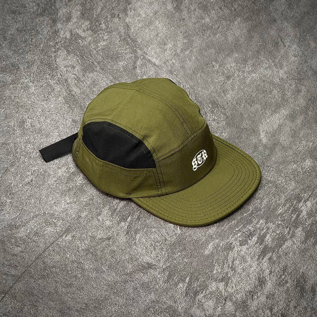 BONÉ STRANGER FIVE PANEL GOTIC NOISE - VERDE MUSGO