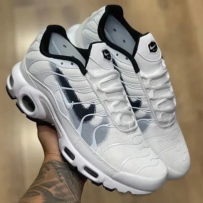 Nike Air Max Tn Spray Paint